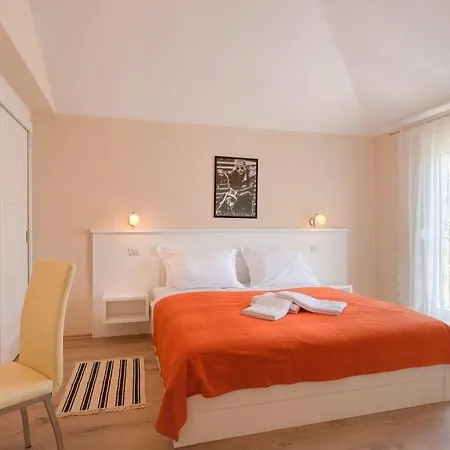 아파트 In Porec/istrien 9902