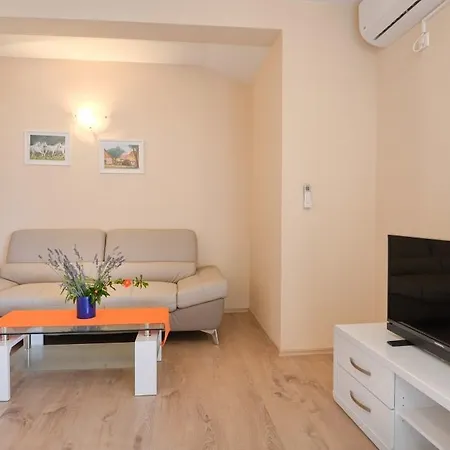 In Porec/istrien 9902 아파트 포레치