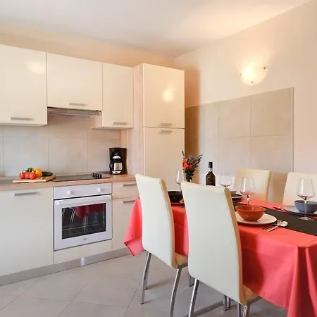 Appartamento In Porec/istrien 9902 Porec